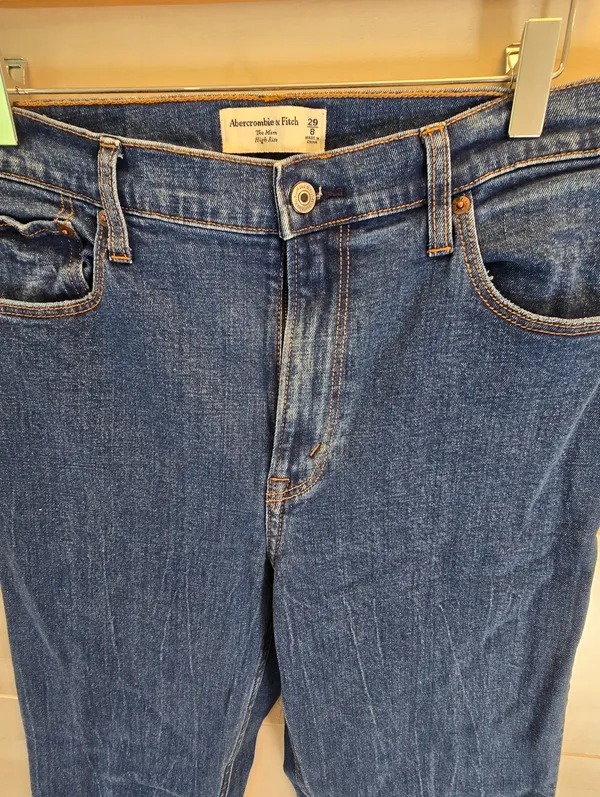 {29/8} Abercrombie & Fitch The Mom Hifh Rise Blue Jeans - Image 5