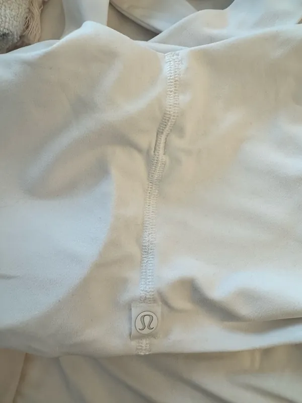 White Lululemon sports bra - Image 4