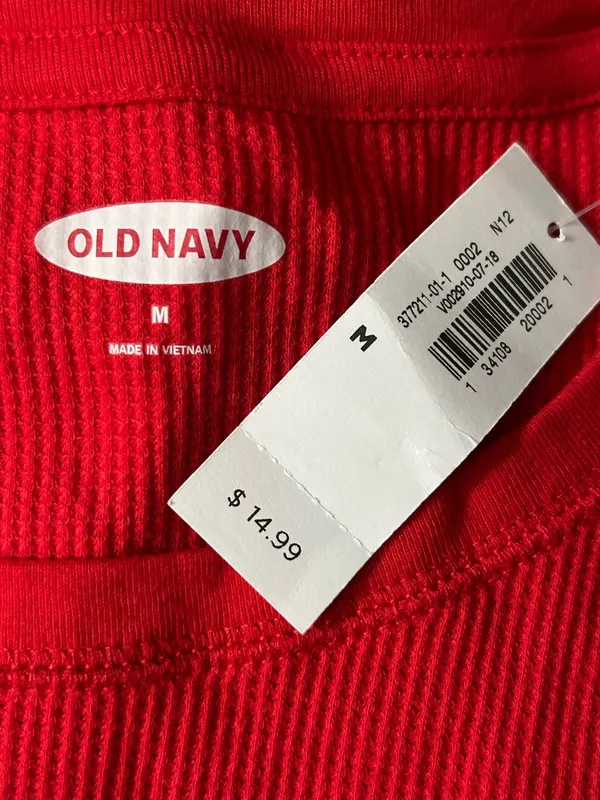 Old Navy Women Red Waffle Knit Gingerbread Too Hot To Handle Thermal Top MD NWT - Image 8
