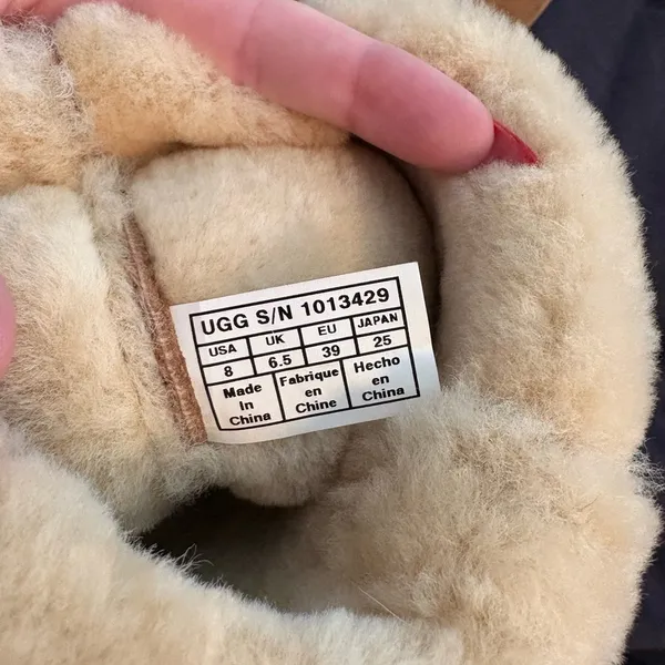 UGG Tan Winter Boots with Sheepskin Lining - Image 3