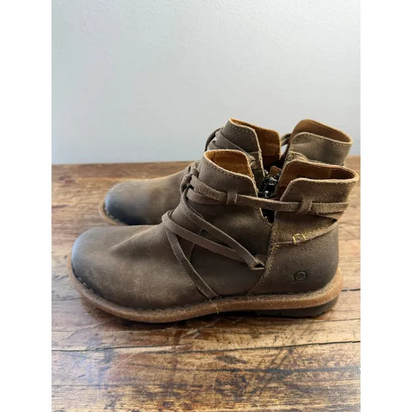 Børn Women's Tarkiln Ankle Boots in distressed brown leather size 7.5 - Image 4