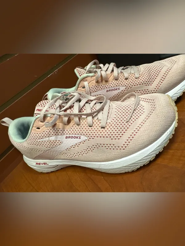 Brooks Revel Women’s Pink Mint Running Walking Sneakers - Image 6