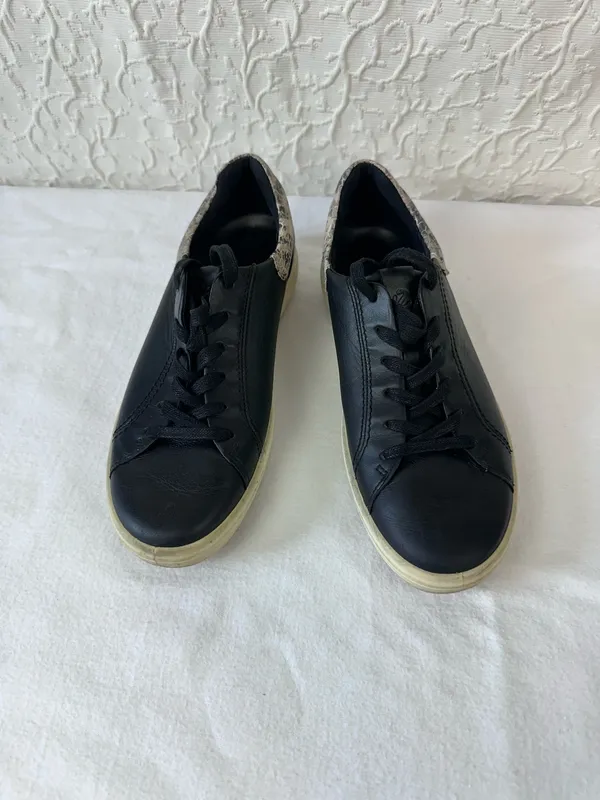 Ecco Soft Street Sneakers Black Leather Women’s Size EU 39/8-8.5 Comfy - Image 4