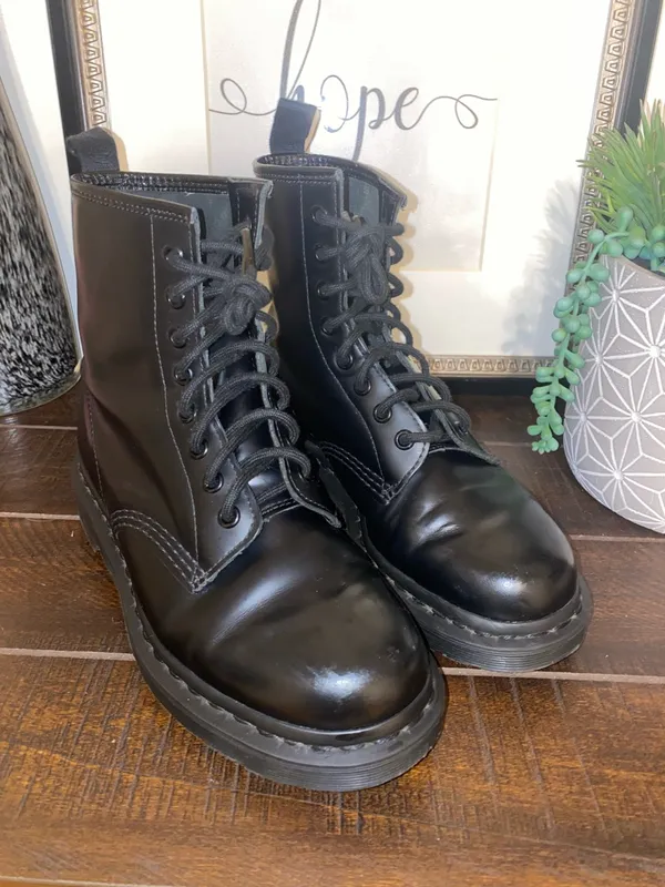 Dr. Martens The Original 1460 All Black Mono Smooth Leather Combat Boots Size 7 - Image 3