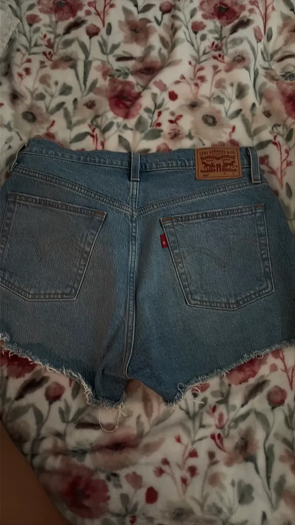 Levi's Jean shorts - Image 4