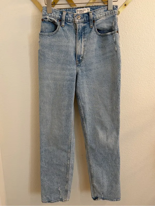 Abercrombie & Fitch The 90s Straight Ultra High Rise Curve Love Jeans 26 2 - Image 2