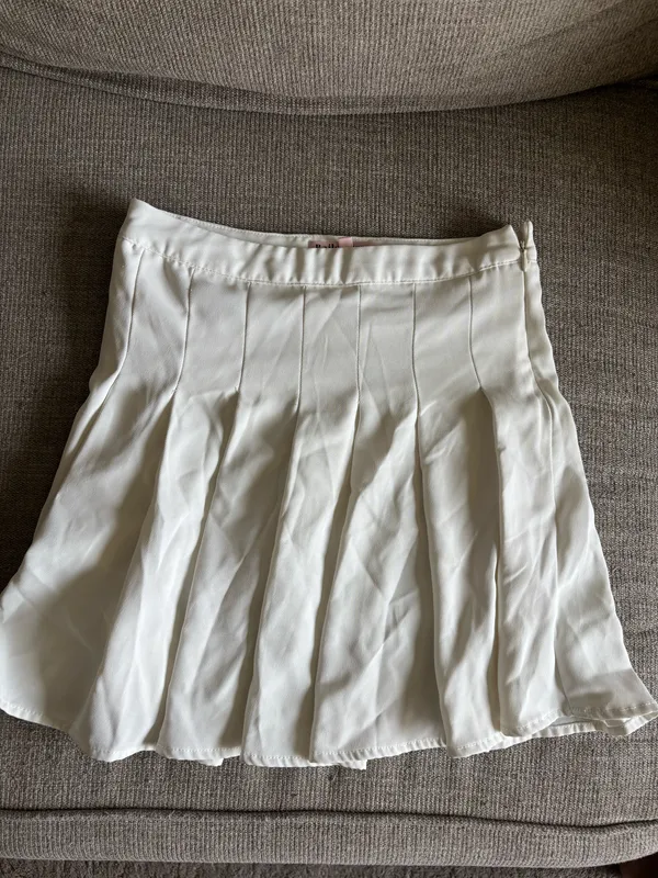 White skirt Size XS - Image 2
