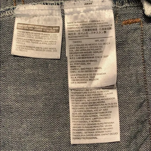 Levi’s Dark Rinse Denim Jean Jacket Size Small - Image 7