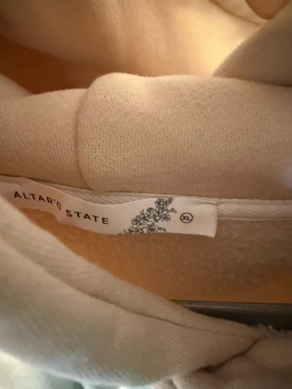 State Hoodie Altar'd - Image 3