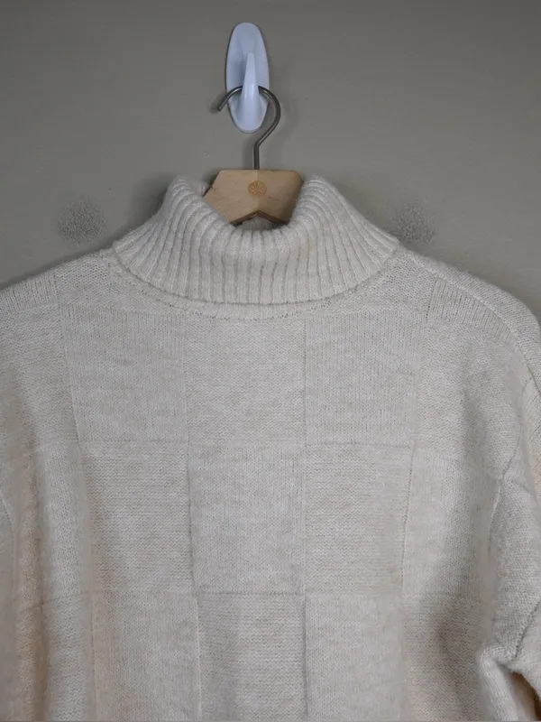 RVCA Women's M Cream Vineyard Turtleneck Boxy Knit Sweater in Oatmeal - Image 6