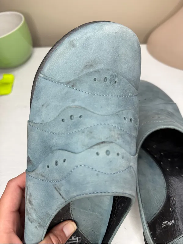 Dansko Glenna Nubuck Slip On Mule Clogs Size 40 - Image 2