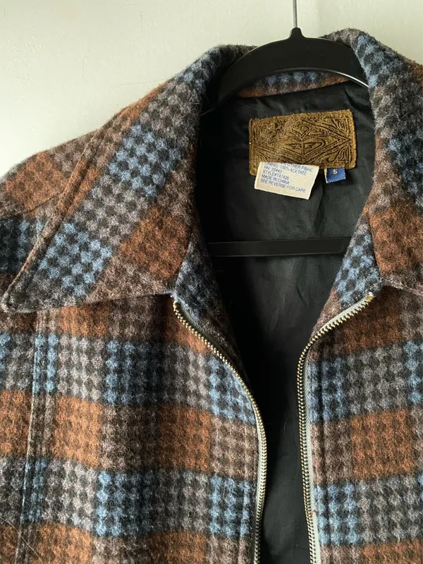 Roxy Jacket - Image 2