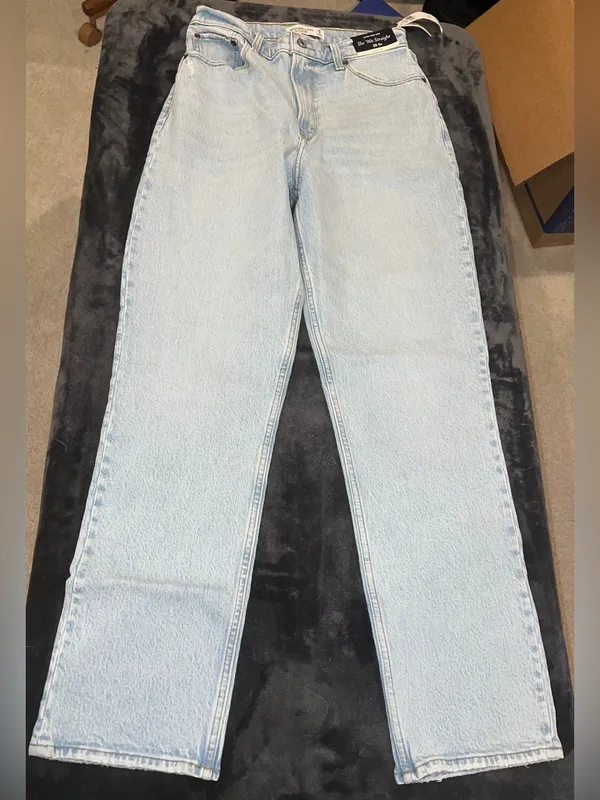Abercrombie & Fitch Curve Love Ultra High Rise 90s Straight Jean Size 28 (6 Reg) - Image 13