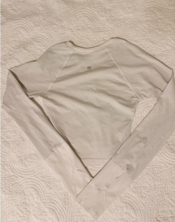 white lululemon swiftly tech long sleeve cropped - Image 2