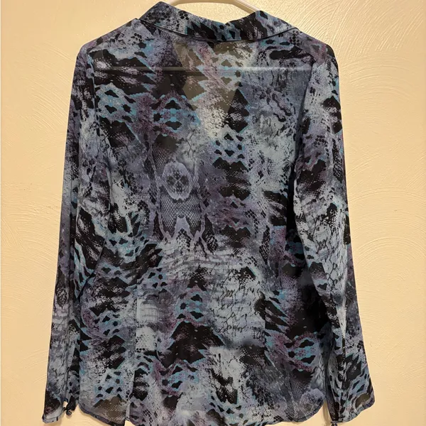 CAbi Style 609 Blue Abstract Print Button Front Blouse Large - Image 8
