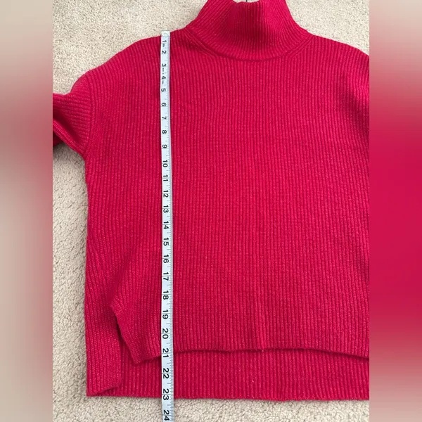Abercrombie & Fitch women’s berry turtleneck knit sweater small funnel neck - Image 4