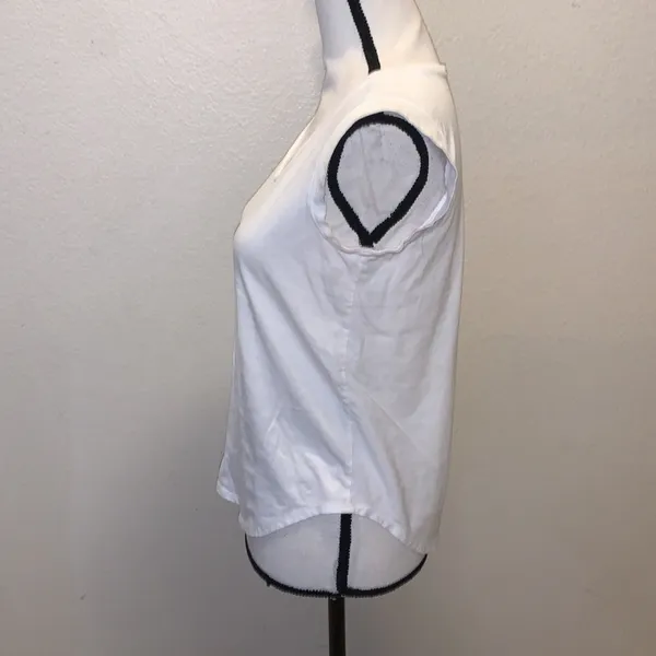 Ann Taylor LOFT white casual short sleeve shirt - Image 5