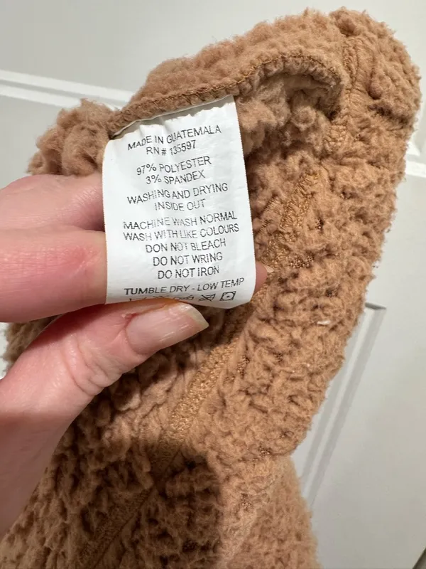 Albion Fit Sherpa Crop in Toffee - Image 9