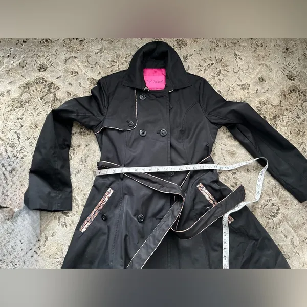 Stylish dressy BETSEY JOHNSON trench coat🔥🔥 - Image 12