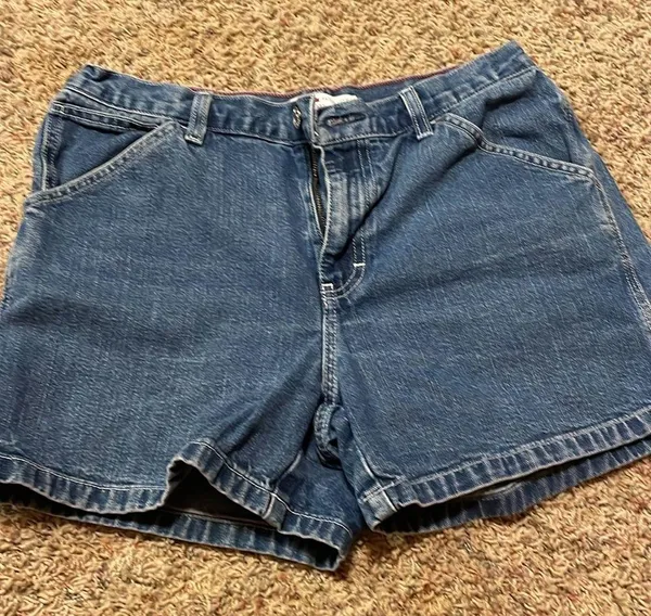 Tommy Hilfiger denim blue Jean carpenter style shorts size 8 - Image 2