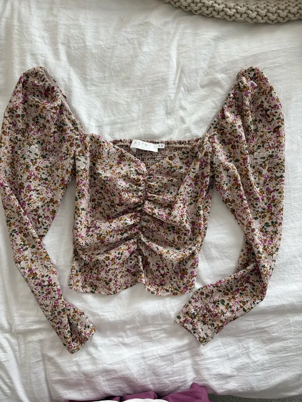 ASTR The Label Floral Top - Image 2