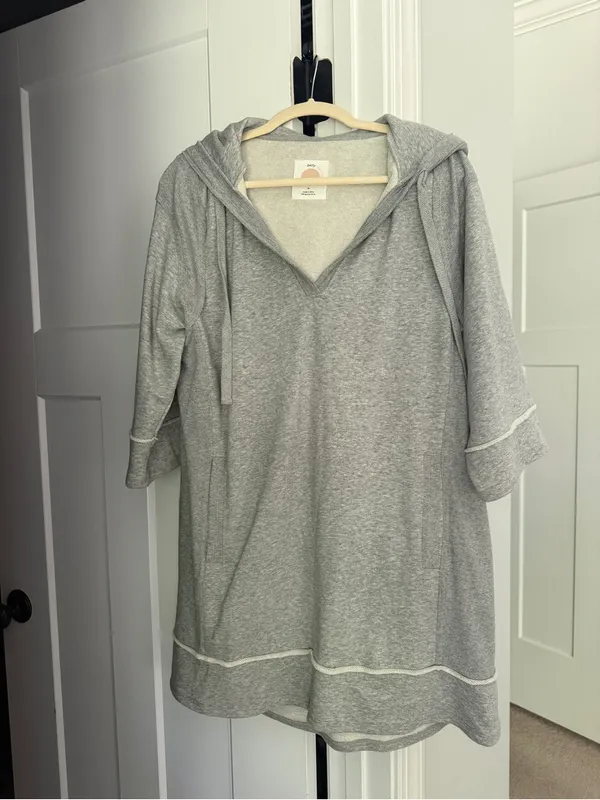 Daily Practice gray hoodie casual dress Anthropologie‎ sport - Image 2