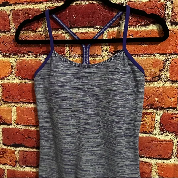 Lululemon Y tank top size 6 - Image 2