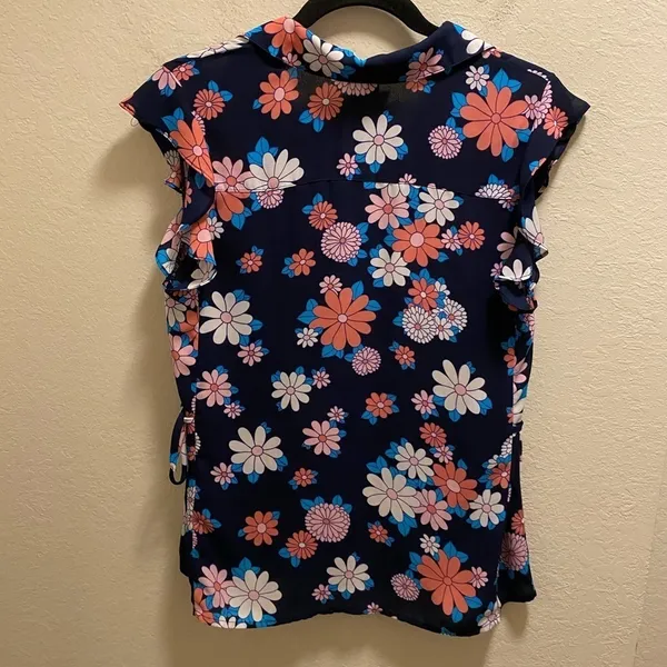 ModCloth Energetic Effort Floral Button-Up Blouse Size M - Image 8