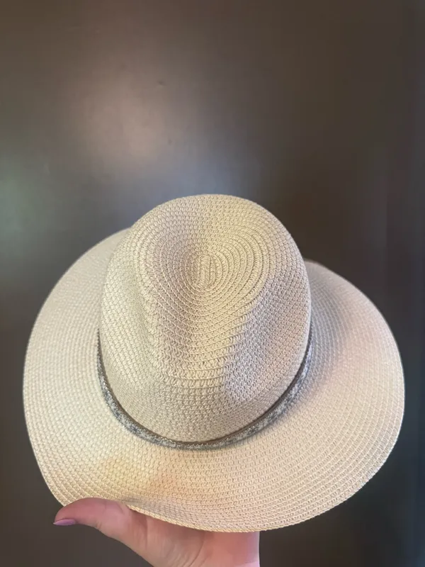 Beach Hat Boutique - Image 4