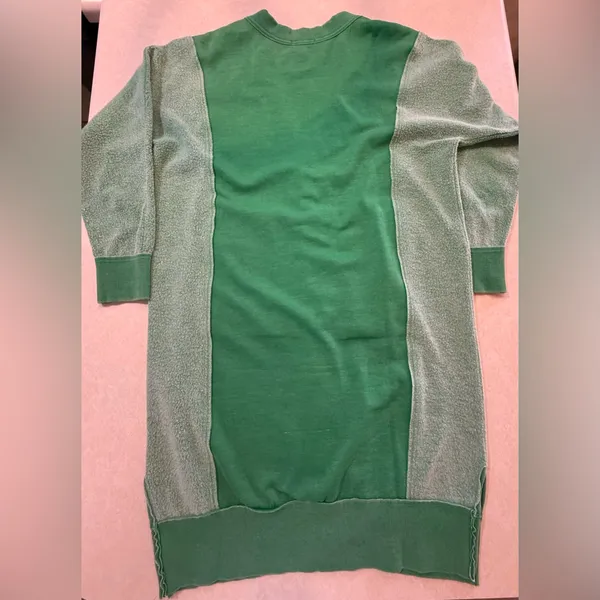 Blakely Green Women's Cardigan Size small would fit a large - Image 4