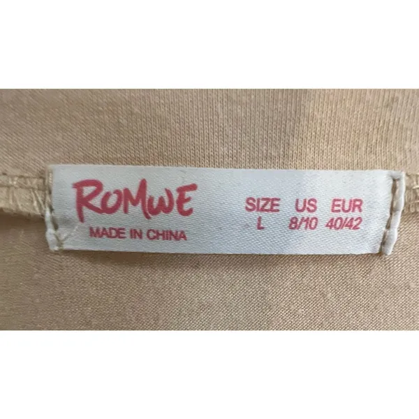 ROMWE Alien Graphic Pale Yellow Shirt Sleeve T-Shirt - Image 2