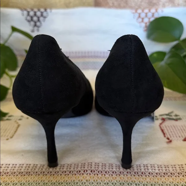 NEW Nicole Miller New York Black Faux Leather Suede Pointy Toe Heels, Size 10 - Image 7