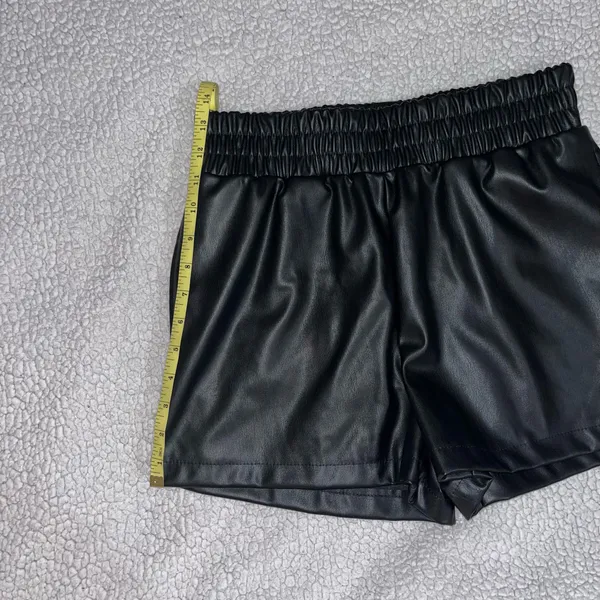 Faux Leather Shorts Black Size M - Image 9