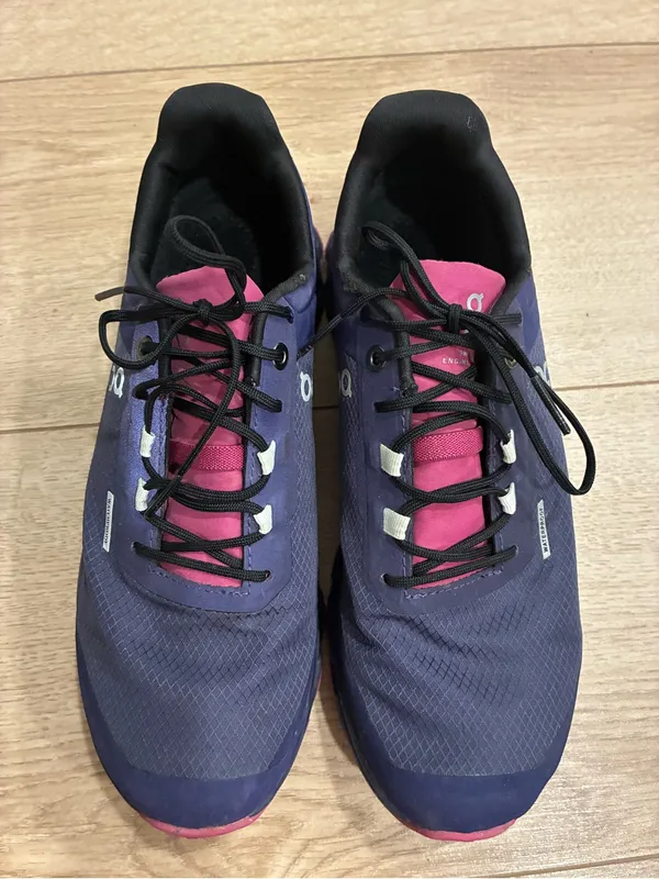 On Running Women's Cloudvista Waterproof Flint Acai Running Shoe Size 7.5 - Image 4