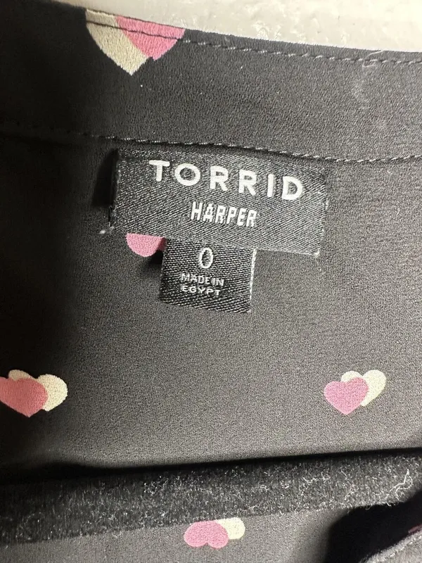 Torrid Shirt Womens Large Heart Print Split Neck 3/4 Sleeve Blouse Black Harper - Image 3