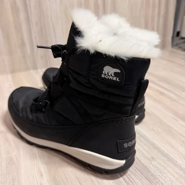 Sorel Whitney Short Lace Waterproof Winter Boots Black Faux Fur NY1897-010 Sz 6 - Image 3