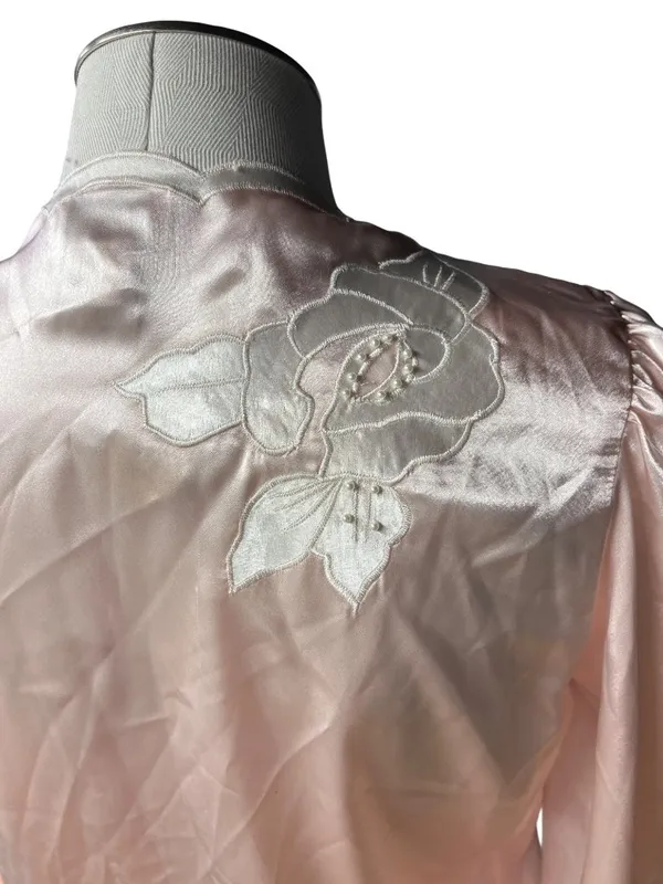 Vintage Victorias Secret Pink Satin Floral Embroidered Robe W/Scalloped Edges SM - Image 5