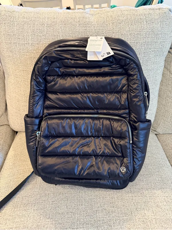 Lululemon Everywhere Backpack 22L Wunder Puff black limited edition NWT - Image 6
