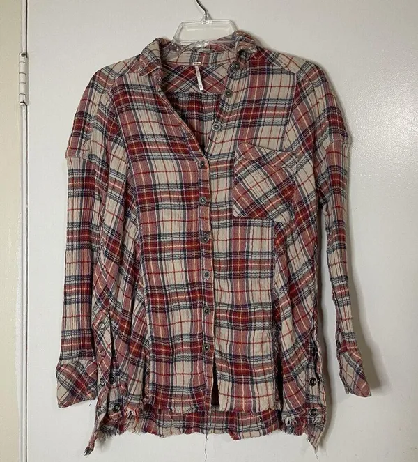 Free People Juniper Red plaid raw hem snap button front flannel shirt Small - Image 2