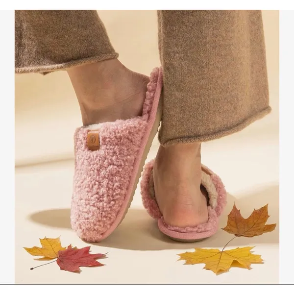 NEW EverFoams Fuzzy Slip-on Slippers Warm Cozy Soft Lightweight Memory Foam 7/8 - Image 4