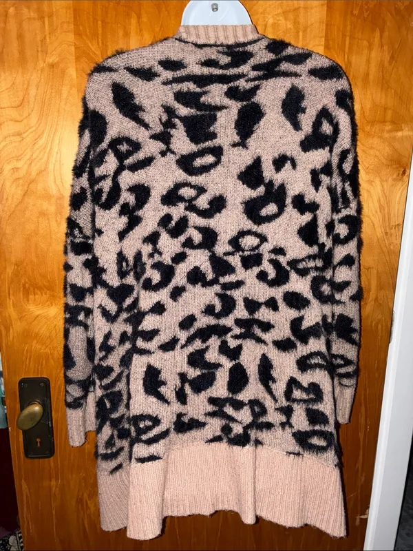 debut Tan and Black Fuzzy Leopard Print Long Open Front Cardigan - Size S - Image 4