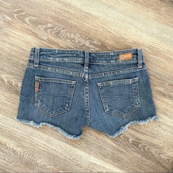 Paige jeans short shorts - Image 3