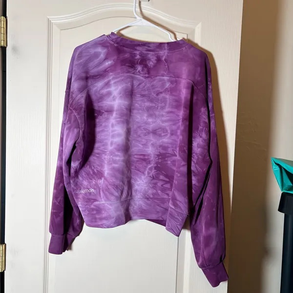 Lululemon softstream sweatshirt. M/L excellent condition. Purple Swirl - Image 2
