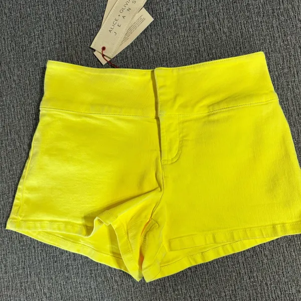 Alice + Olivia - Olivian Denim Shorts - Image 3
