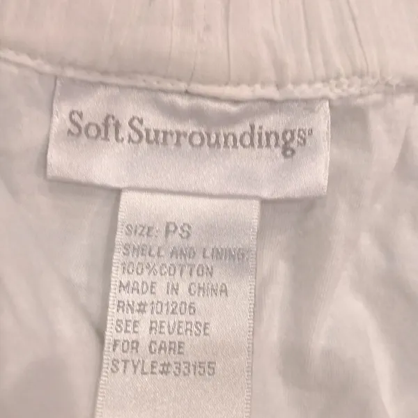Soft surroundings white skirt size petite small - Image 4