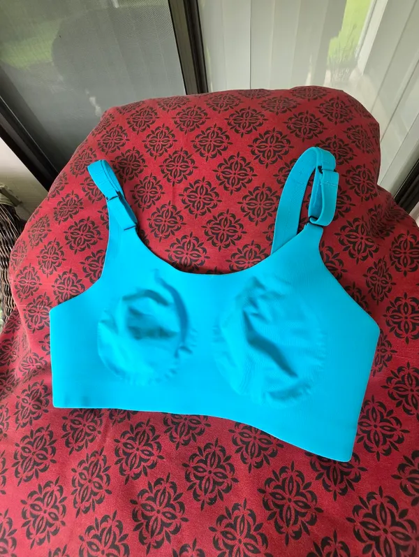Lululemon Athletica Booby Bracer 34 DD Spry Blue - Image 2
