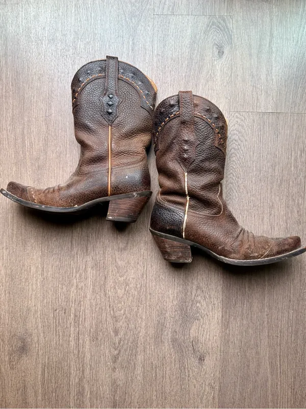 Ariat Brown Leather Cowboy Boots - Image 2