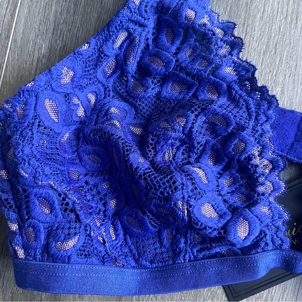 Frederick’s of Hollywood Blue Lace Bralette Medium New - Image 2