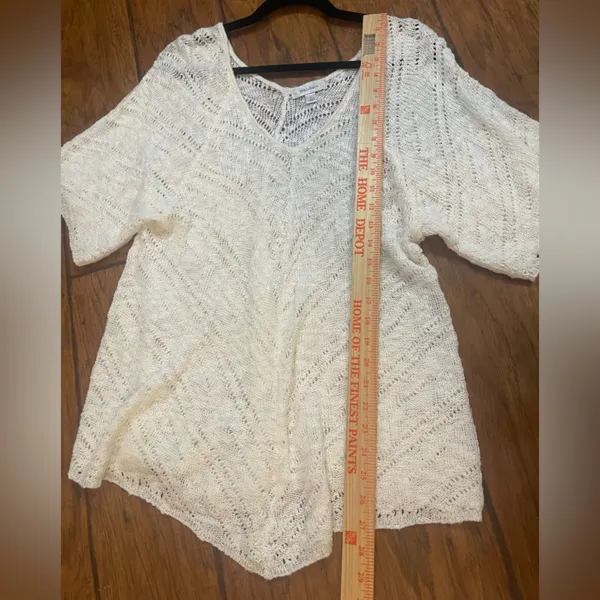 Dress Barn cream crotched lightweight v-neck top sweater woman’s Large EUC - Image 6