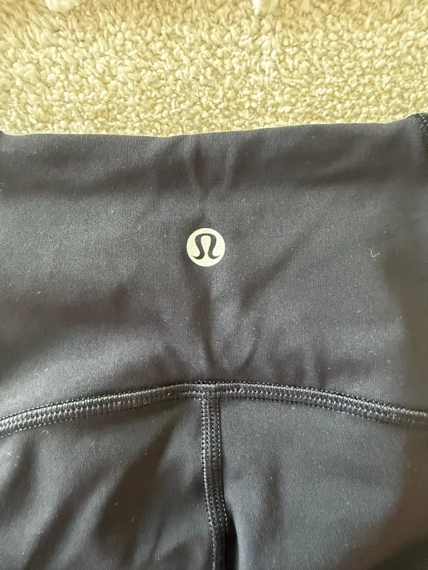 Lululemon Capri Leggings Black - Image 4